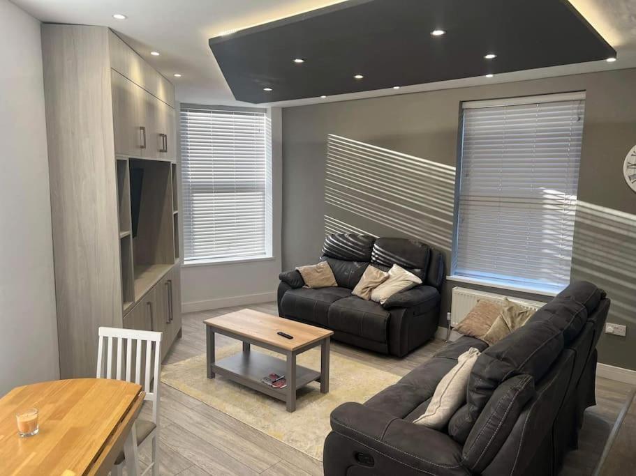 1 Bedroom Flat, Fully Furnished 赫尔河畔京士顿 外观 照片